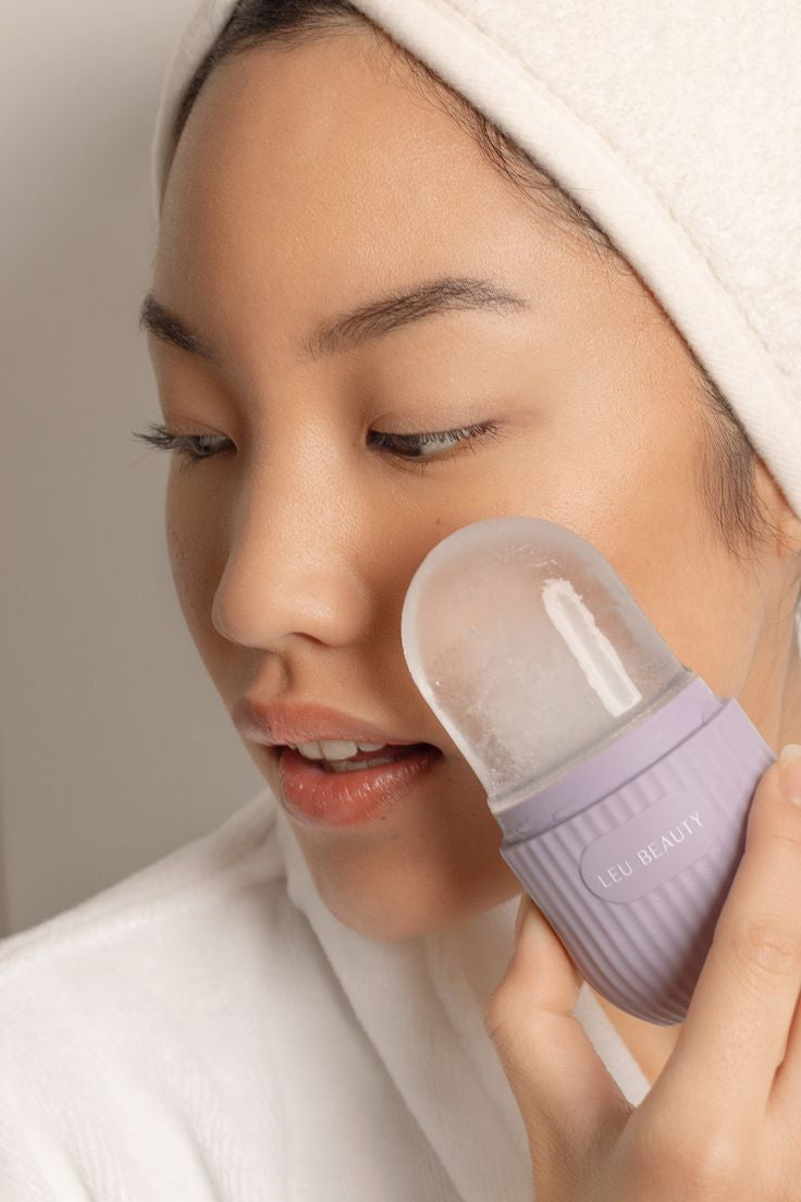 Silicone Ice Roller for Face – Reusable Ice Cube Mold Massager to Reduce Puffiness